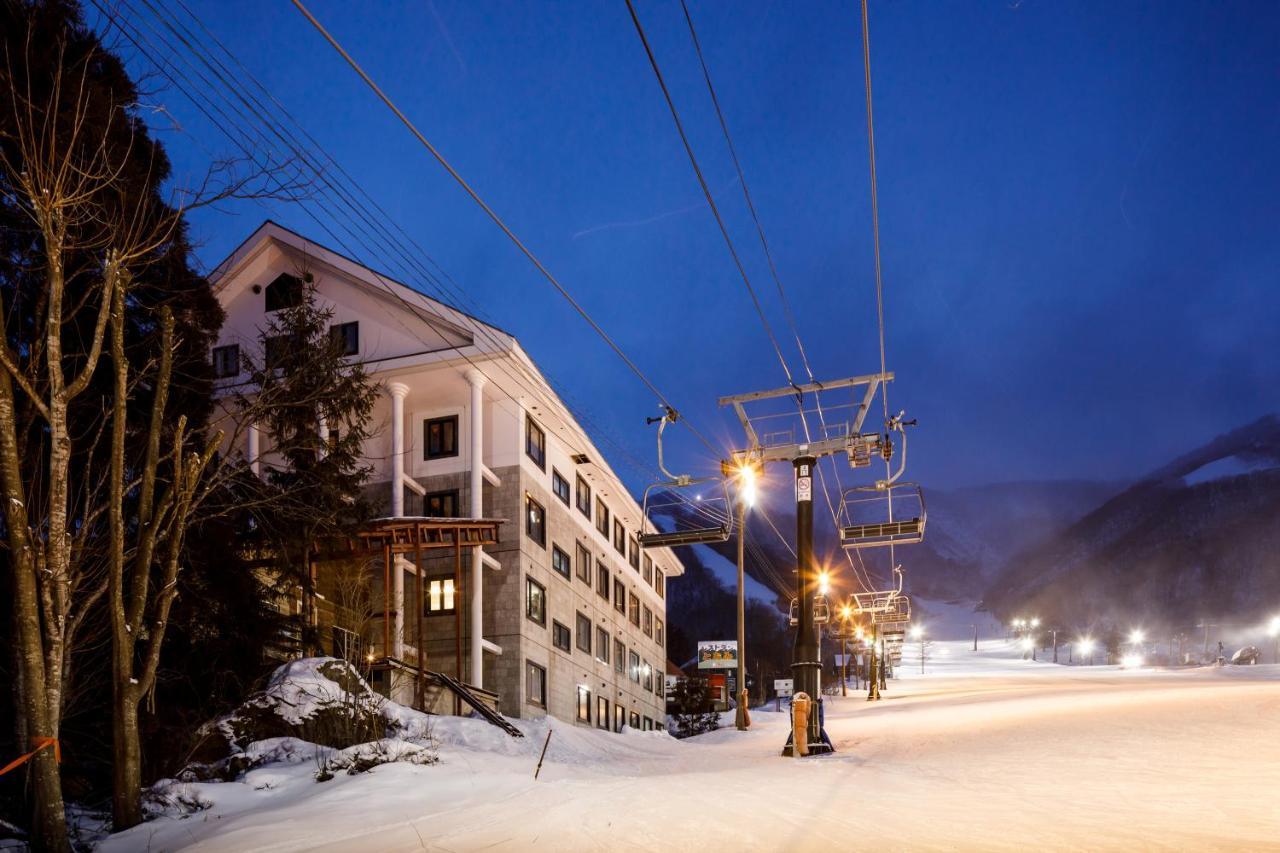 Tabist Condominium Hakuba Goryu Zewnętrze zdjęcie